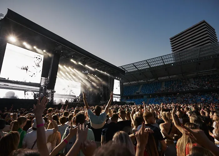 New Bright & Quiet Floor アパート *