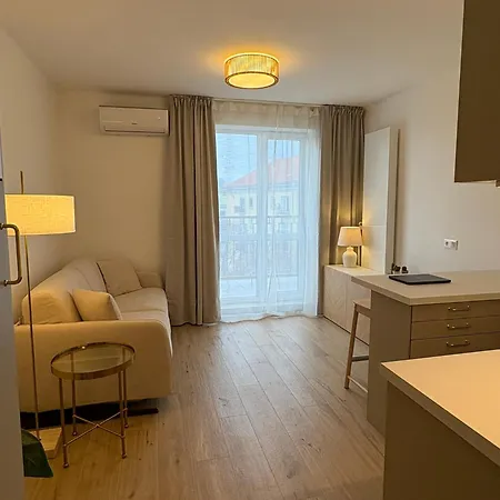 New Bright & Quiet Floor Apartmán Bratislava