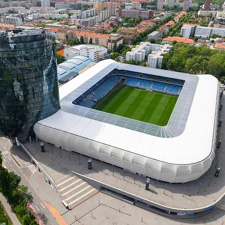 New Bright & Quiet Floor Apartmán