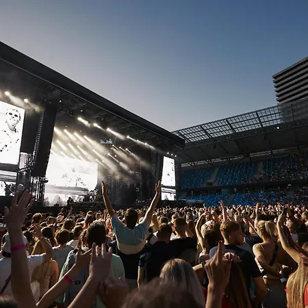 New Bright & Quiet Floor 公寓 *